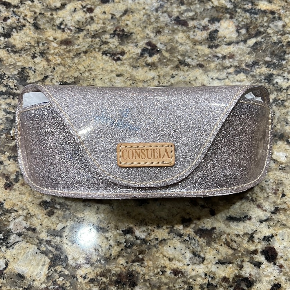 Consuela sunglass/glasses case